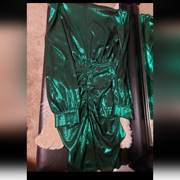 ALVONA - METALLIC GREEN DRAPE MINI DRES - Picture 8 of 14